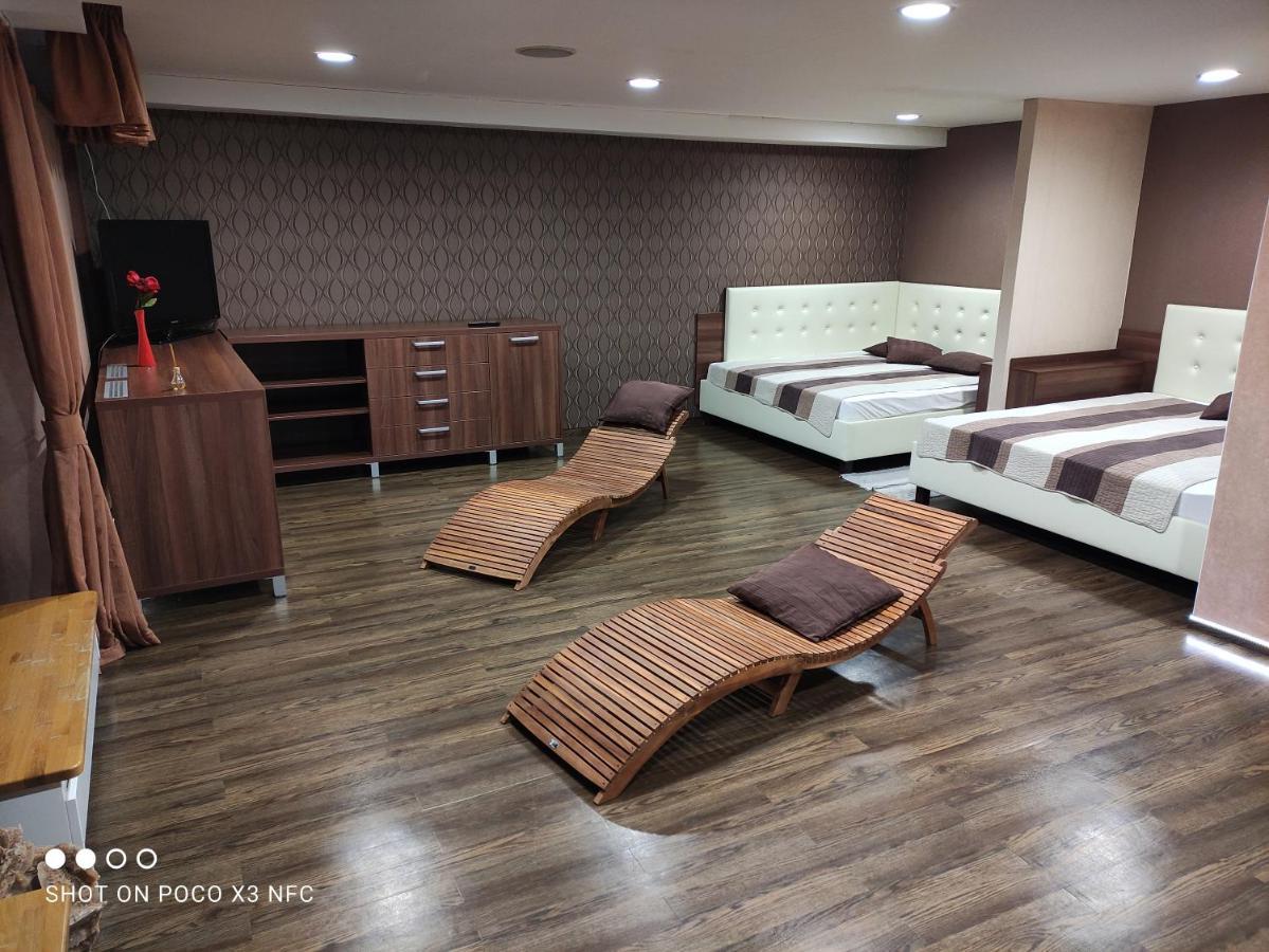 Apartman Laria Vel'ka Lomnica Exterior foto